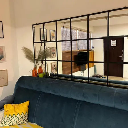 Park Apartment *
